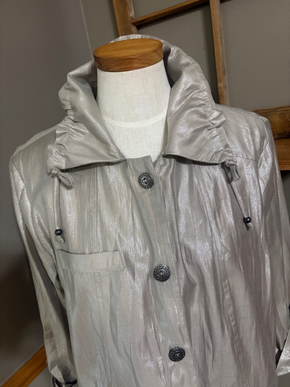 Ruby Rd. Jacket GOLD METALLIC Light Weight Button Down jacket. Size 16 - Picture 2 of 7